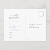 Dusty Blue Leafy Wappen Monogram Wedding RSVP Einladungspostkarte (Rückseite)