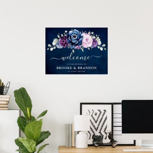 Dusty Blue Lila Navy Lilac Bloom Wedding Willkomme Poster (Heimbüro)