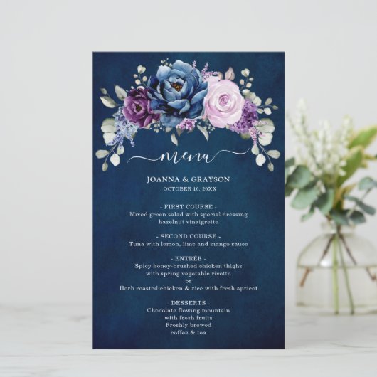 Dusty Blue Lila Navy Lilac Blooms Wedding Menu (Stehend Vorderseite)