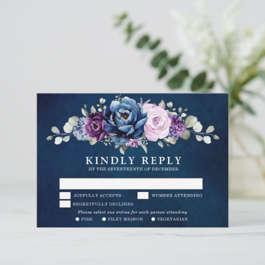 Dusty Blue Lila Navy Lilac Blooms Wedding RSVP C (Stehend Vorderseite)