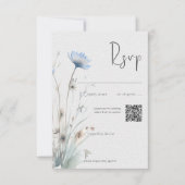 Dusty Blue Meadow Wildblumen Moderner QR-Code RSVP Karte (Vorderseite)