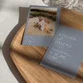 Dusty Blue Minimalistisch Boho Neutral Foto Weddin Einladung