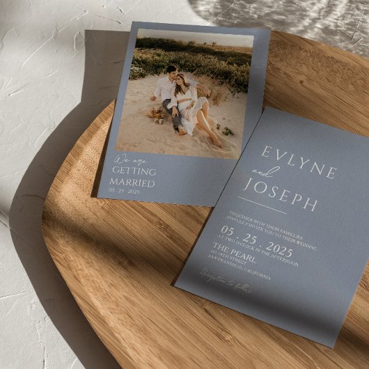 Dusty Blue Minimalistisch Boho Neutral Foto Weddin Einladung
