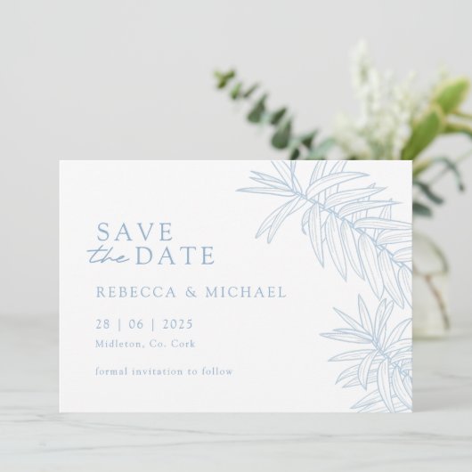 Dusty Blue Minimalistisch Botanical Save the Date (Stehend Vorderseite)