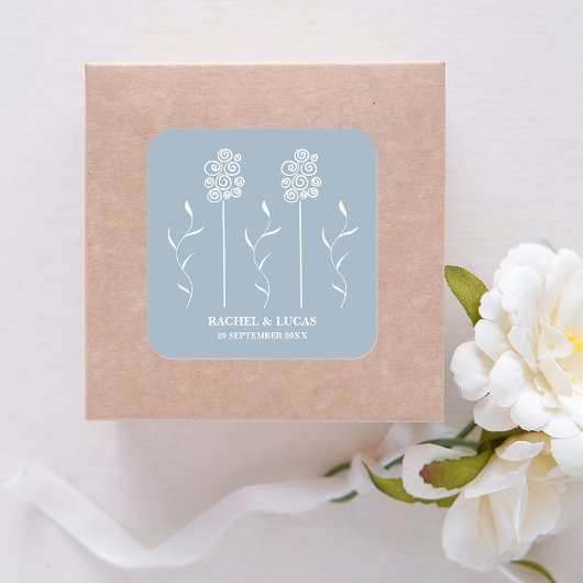 Dusty Blue Minimalistisch Curly Floral Square Quadratischer Aufkleber