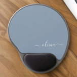 Dusty Blue Minimalistisch Modern Monogram Elegant Gel Mousepad<br><div class="desc">Einführen in unsere Dusty Blue Minimalistisch Modern Monogram Elegant Collection: Erhöhen Sie Ihren Stil mit schlichter Eleganz und zeitlosem Charme. Unsere Kollektion präsentiert minimalistische Designs in einer beruhigenden, staubblauen Farbe, die durch elegante Monogramme nach Ihrem Geschmack ergänzt wird. Von der edlen Schreibwaren bis hin zum vielseitigen Zubehör - jedes Stück...</div>