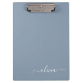 Dusty Blue Minimalistisch Modern Monogram Elegant Klemmbrett (Vorderseite)