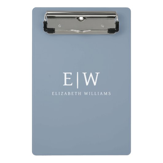 Dusty Blue Minimalistisch Modern Monogram Elegant Mini Klemmbrett (Vorderseite)