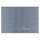 Dusty Blue Minimalistisch Modern Monogram Elegant Schneidebrett (Vorderseite)