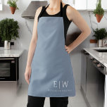 Dusty Blue Minimalistisch Modern Monogram Elegant Schürze<br><div class="desc">Einführen in unsere Dusty Blue Minimalistisch Modern Monogram Elegant Collection: Erhöhen Sie Ihren Stil mit schlichter Eleganz und zeitlosem Charme. Unsere Kollektion präsentiert minimalistische Designs in einer beruhigenden, staubblauen Farbe, die durch elegante Monogramme nach Ihrem Geschmack ergänzt wird. Von der edlen Schreibwaren bis hin zum vielseitigen Zubehör - jedes Stück...</div>