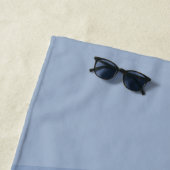 Dusty Blue Mit Monogramm Geometric Strandtuch (Beispiel)