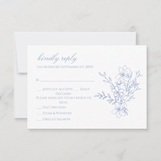 Dusty Blue Mit Monogramm Wappen Floral RSVP Card (Vorderseite)