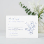 Dusty Blue Mit Monogramm Wappen Floral RSVP Card (Stehend Vorderseite)