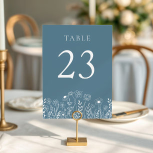 Dusty Blue mit White Wildblume Wedding Tischnummer