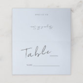 Dusty Blue Mixed Schriftart Hochzeitstorte Platzka Platzkarte (Außenseite Aufgefaltet)