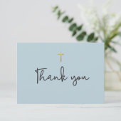 Dusty Blue Modern Baptisse Baby vielen Dank Karte (Stehend Vorderseite)