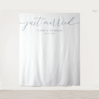 Dusty Blue Modern Elegant Just Married Wedding Wandteppich