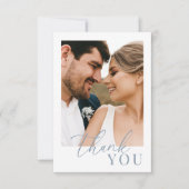 Dusty Blue Modern Elegante Wedding Foto Vielen Dan Dankeskarte (Vorderseite)