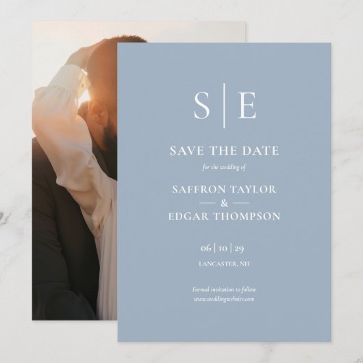Dusty Blue Modern Monogram Foto Wedding Save The Date (Vorne/Hinten)