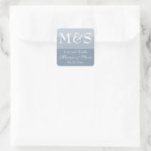 Dusty Blue Modern Script Wedding Quadratischer Aufkleber (Tasche)