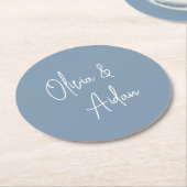 Dusty Blue | Moderne handgeschriebene Hochzeit Runder Pappuntersetzer (Angewinkelt)