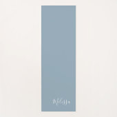Dusty Blue Monogram Custom Simple Yogamatte (Vorderseite)