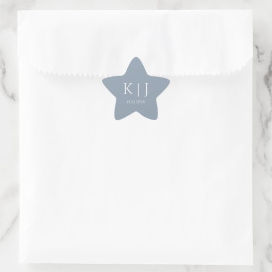Dusty Blue Monogram Initial Minimal Trendy Wedding Stern-Aufkleber (Tasche)