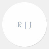 Dusty Blue Monogram Initials Minimale Hochzeit Runder Aufkleber (Vorderseite)