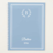 Dusty blue Monogram Personalized Quiet Luxury Planer (Vorderseite)