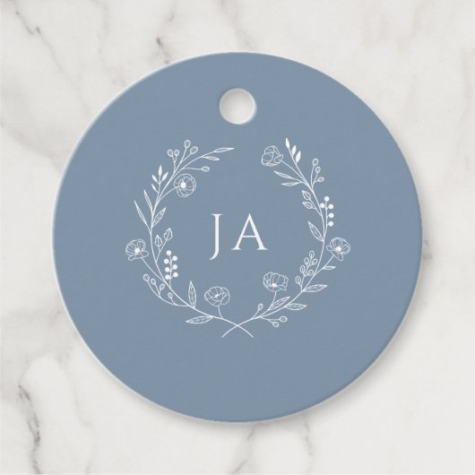 Dusty Blue Monogram Wedding Geschenkanhänger (Vorderseite)