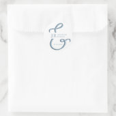 Dusty Blue Monogram Wedding Runder Aufkleber (Tasche)