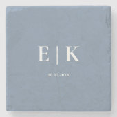 Dusty Blue Monogram Wedding Steinuntersetzer (Vorderseite)