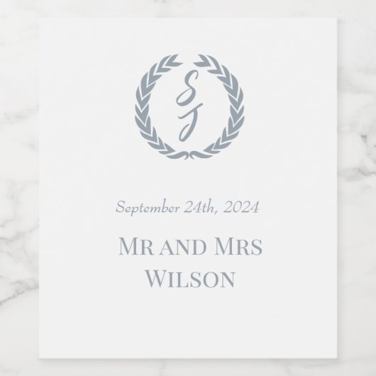 Dusty Blue Monogram Wreath White Weinetikett (Einzelnes Label)