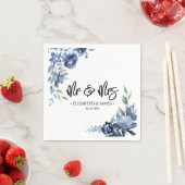 Dusty Blue Navy Floral Mr & Mrs. Wedding Serviette (Beispiel)