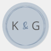 Dusty Blue Oval Monogram Wedding Runder Aufkleber (Vorderseite)