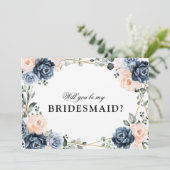 Dusty Blue Peach Blush Werden Sie meine Bridesmaid Einladung (Stehend Vorderseite)
