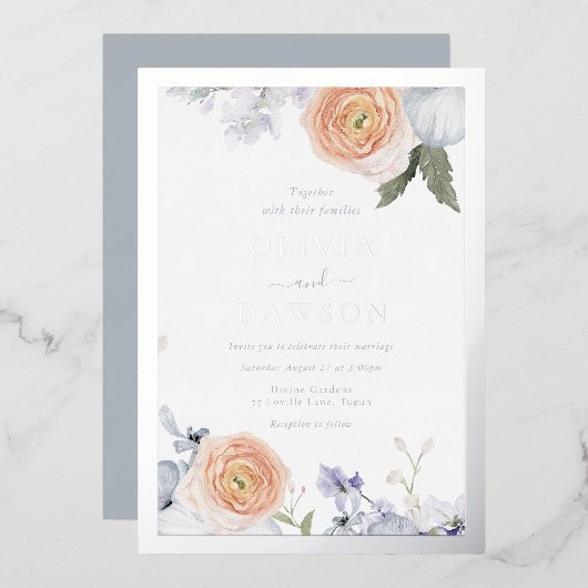 Dusty Blue & Peach Floral Silver Foil Wedding Folieneinladung (Vorderseite/Rückseite)