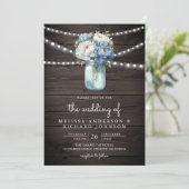 Dusty Blue Peony Mason Jar QR Code Wood Wedding Einladung (Stehend Vorderseite)