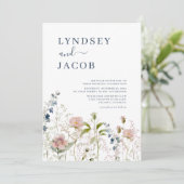 Dusty Blue Pink Wildblume Hochzeit Einladung (Stehend Vorderseite)