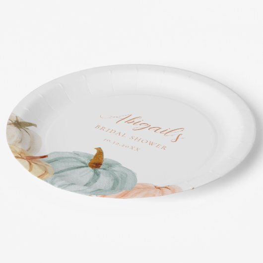 Dusty Blue Pumpkin Brautparty Pappteller (Schrägansicht)