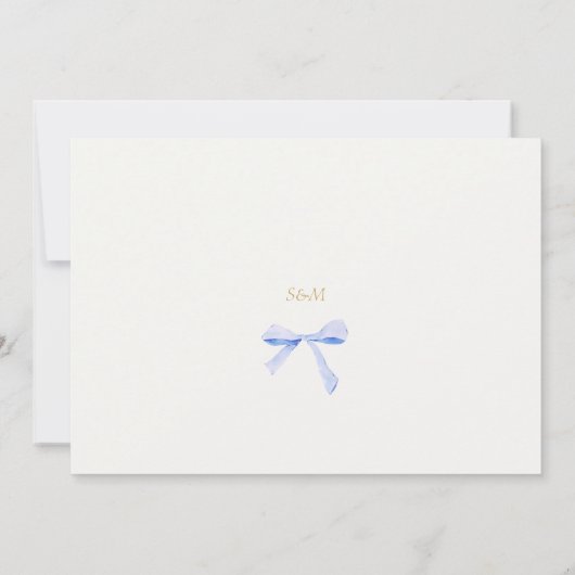 Dusty Blue Ribbon Bow | Aus Weiß Save the Date Einladung (Rückseite)