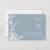 Dusty Blue Romantic Botanical Arch Garden Wedding RSVP Karte (Vorderseite)
