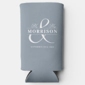 Dusty Blue Romantic Gastgeschenk Hochzeit Selters Dosenkühler (Vorderseite)