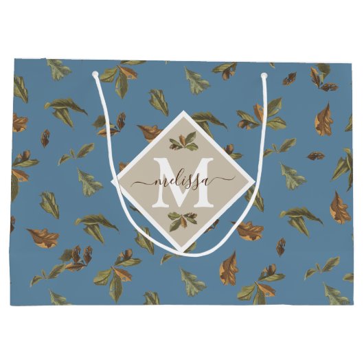 Dusty Blue Rustic Brown Blätter Mit Monogramm Große Geschenktüte (Rückseite)