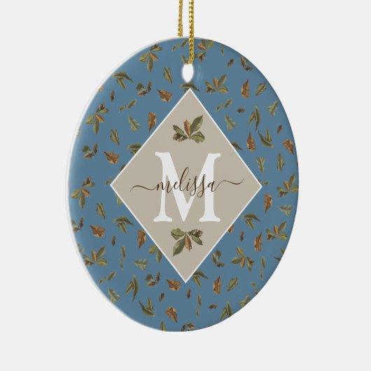 Dusty Blue Rustic Brown Blätter Mit Monogramm Keramik Ornament (Rechts)
