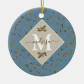 Dusty Blue Rustic Brown Blätter Mit Monogramm Keramik Ornament (Vorne)