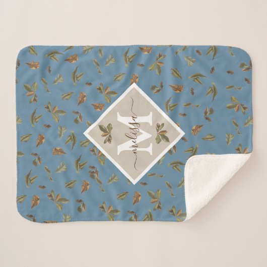 Dusty Blue Rustic Brown Blätter Mit Monogramm Sherpadecke (Vorderseite (Horizontal))
