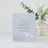 Dusty Blue Rustic Lights Mason Jar Wedding Einladu (Stehend Vorderseite)