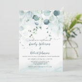 Dusty Blue & Sage Green Eucalyptus Wedding Einladung (Stehend Vorderseite)