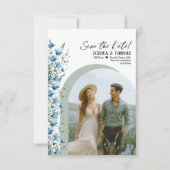 Dusty Blue & Sage Wildblumen Arch Foto Hochzeit Save The Date (Vorderseite)